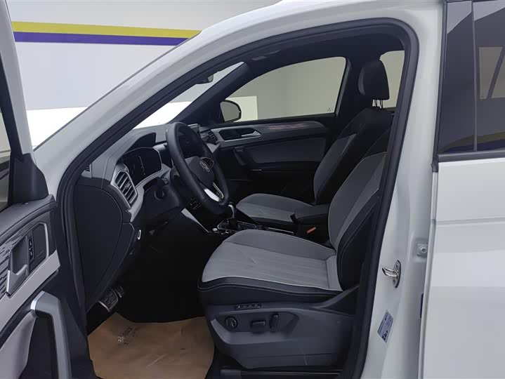 Volkswagen Tayron 2024 2024款 380TSI 四驱R-Line Pro智慧版