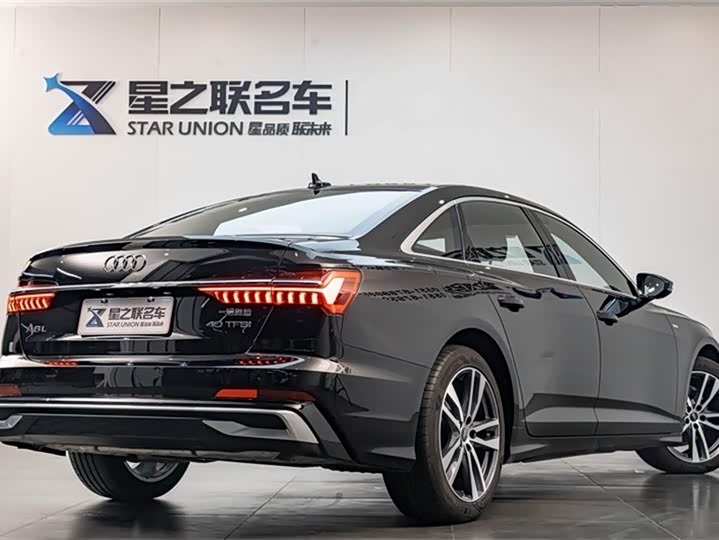 Audi A6L 2025 2025款 40 TFSI 豪华动感型