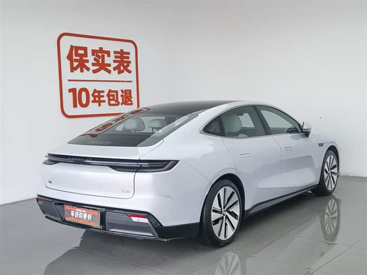 Geely Galaxy E8 2024 2024款 550km 后驱MAX