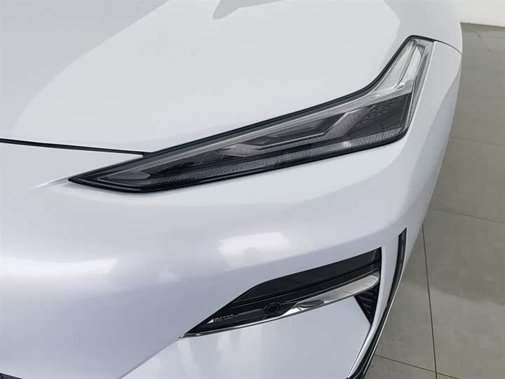 Geely Galaxy E8 2024 2024款 550km 后驱MAX