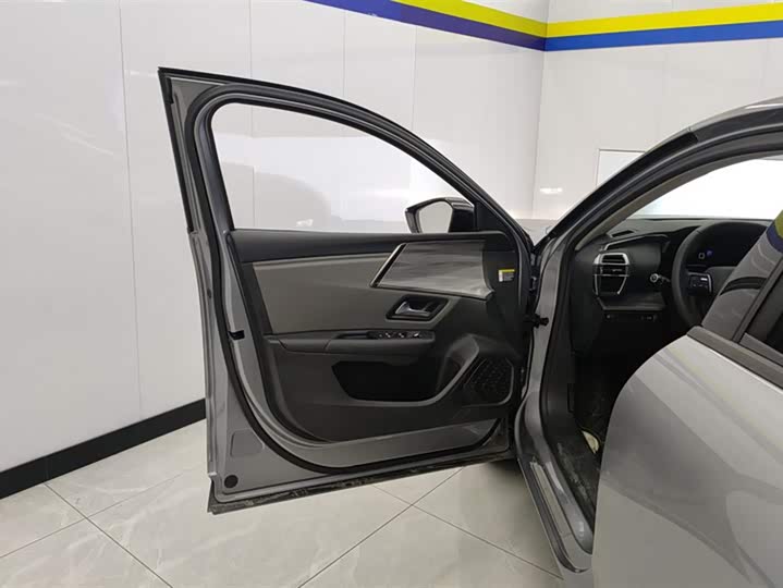 Citroen C5 X 2024 2024款 1.6T 享不凡