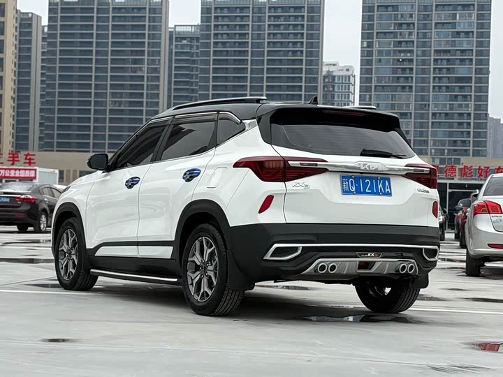 Kia KX3 2021 2021款 1.5L CVT潮流版