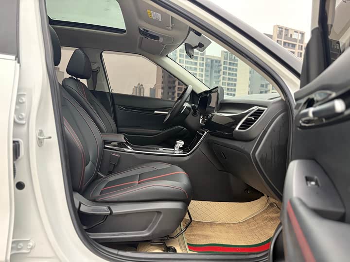 Kia KX3 2021 2021款 1.5L CVT潮流版