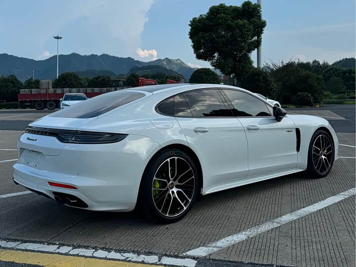 Porsche Panamera Hybrid 2023 2023款 Panamera 4 E-Hybrid 2.9T