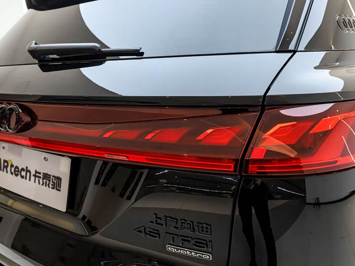 Audi Q6 2024 2024款 45 TFSI quattro 黑武士版 6座