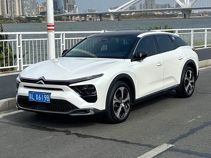 Citroen C5 X 2024 2024款 1.6T 享不凡