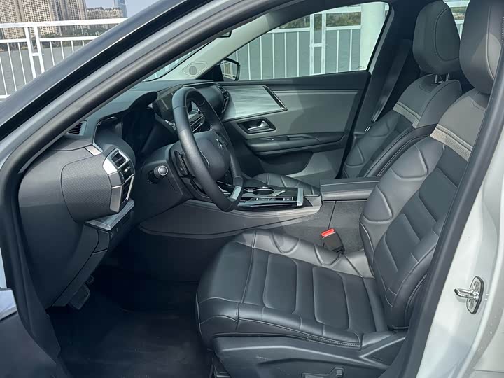 Citroen C5 X 2024 2024款 1.6T 享不凡