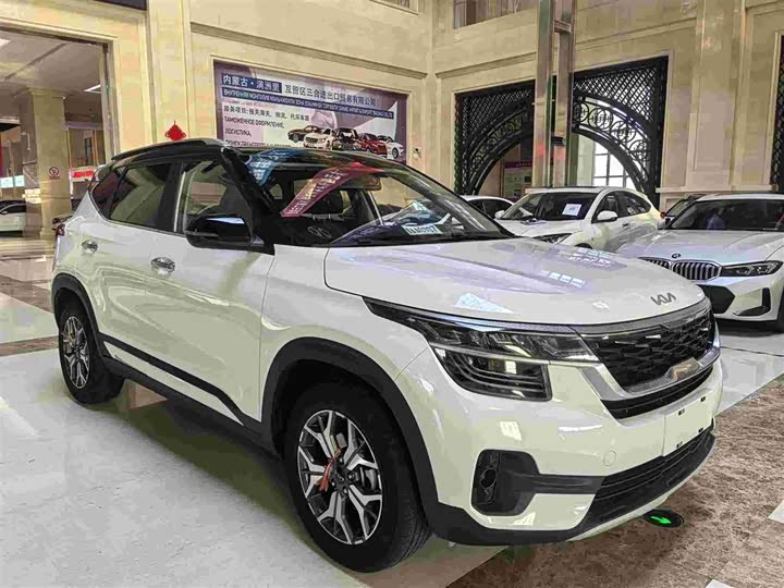 Kia KX3 2021 2021款 1.5L CVT潮流版
