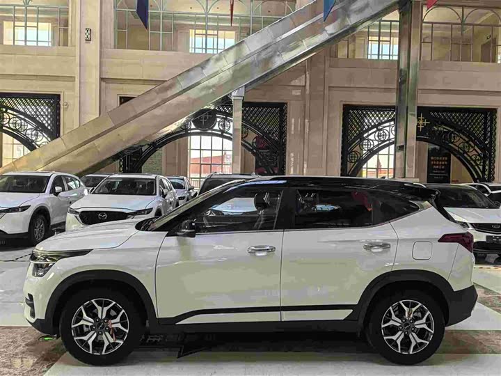 Kia KX3 2021 2021款 1.5L CVT潮流版