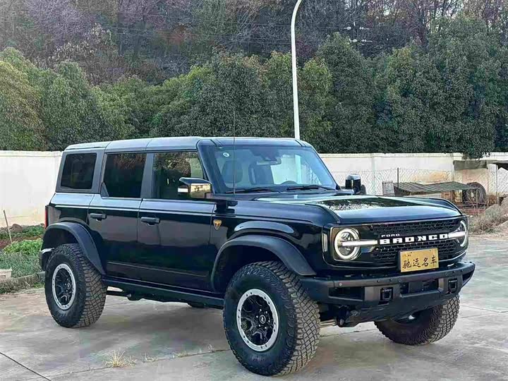 Ford Bronco 2024 2024款 2.3T 荒地