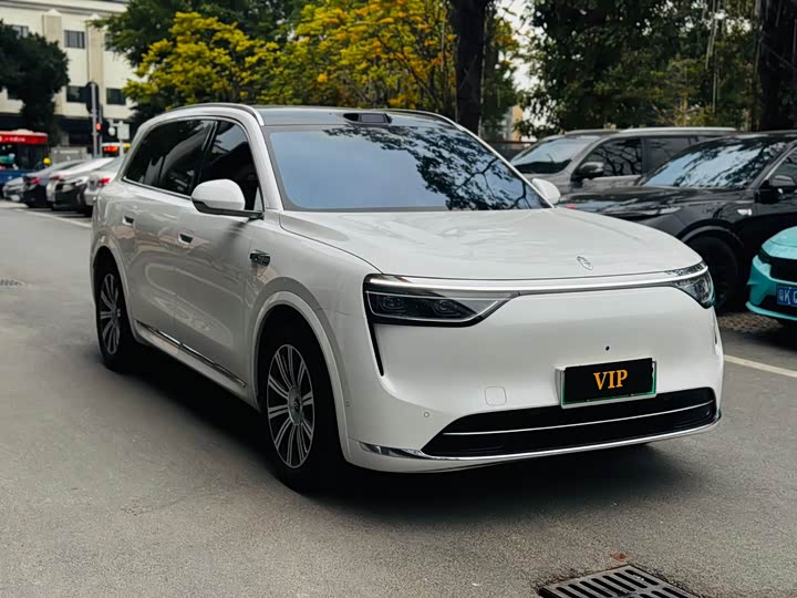 Aito M8 2025 2025款 增程 Max版 37kWh 5座版