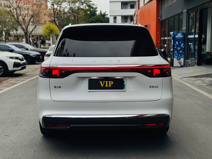 Aito M8 2025 2025款 增程 Max版 37kWh 5座版