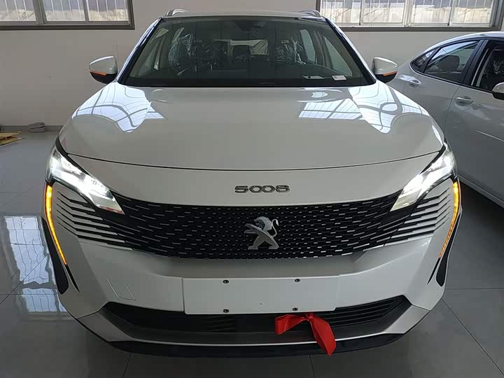 2021 Peugeot 5008