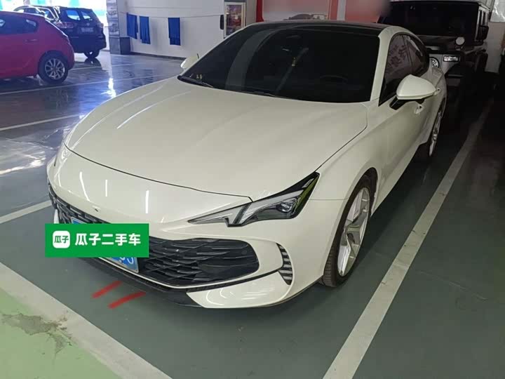 MG Motor 7 2025 2025款 2.0T 405 AT奢享版