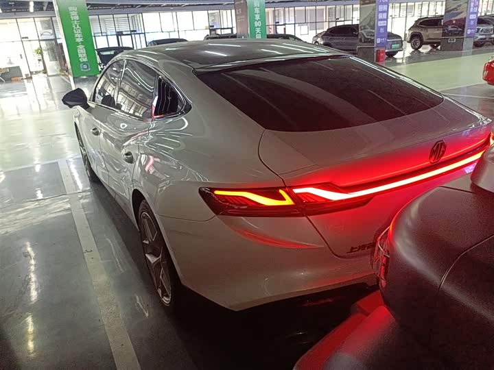 MG Motor 7 2025 2025款 2.0T 405 AT奢享版