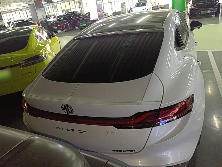 MG Motor 7 2025 2025款 2.0T 405 AT奢享版