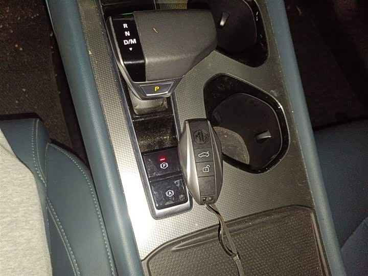 MG Motor 7 2025 2025款 2.0T 405 AT奢享版