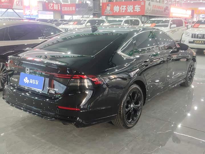 Honda Accord 2025 2025款 运动系列 260TURBO 豪华版