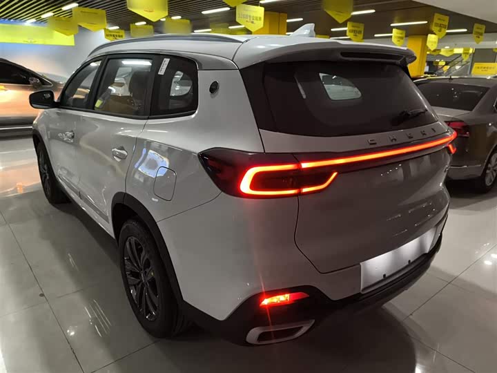 Chery Tiggo 8 2024 2024款 230TCI 自动新锐版 5座