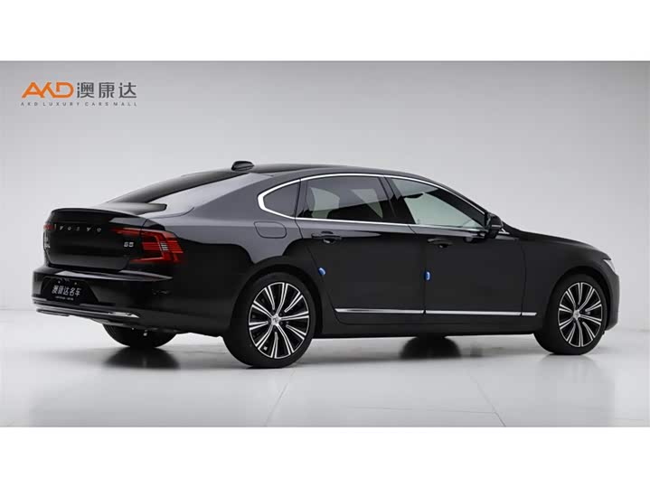 2026 Volvo S90