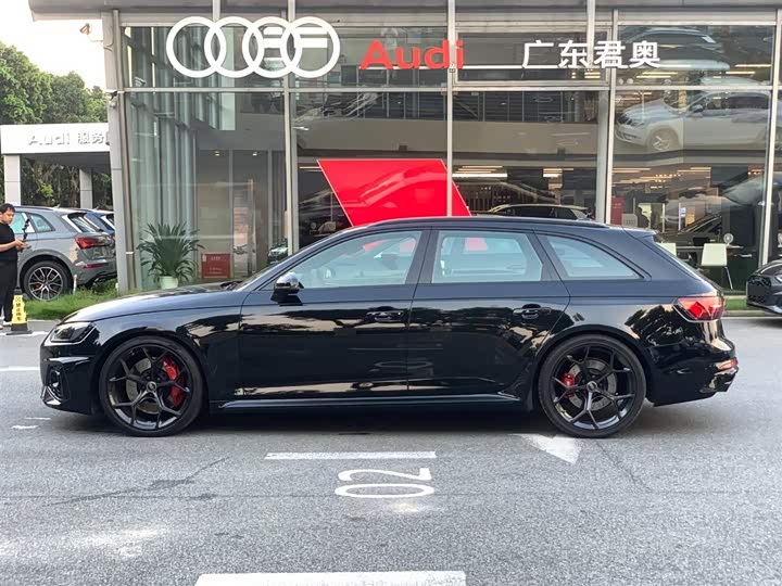 Audi RS 4 2024 2024款 RS4 Avant 燃擎版