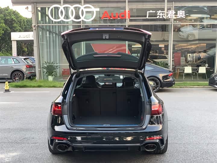Audi RS 4 2024 2024款 RS4 Avant 燃擎版