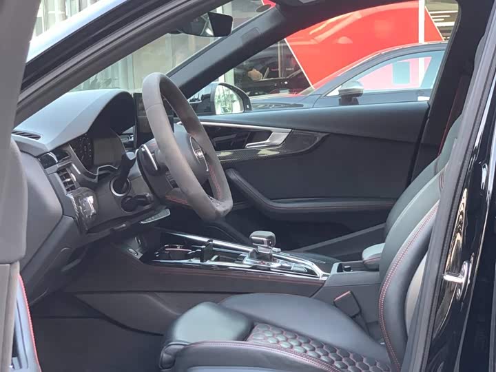 Audi RS 4 2024 2024款 RS4 Avant 燃擎版