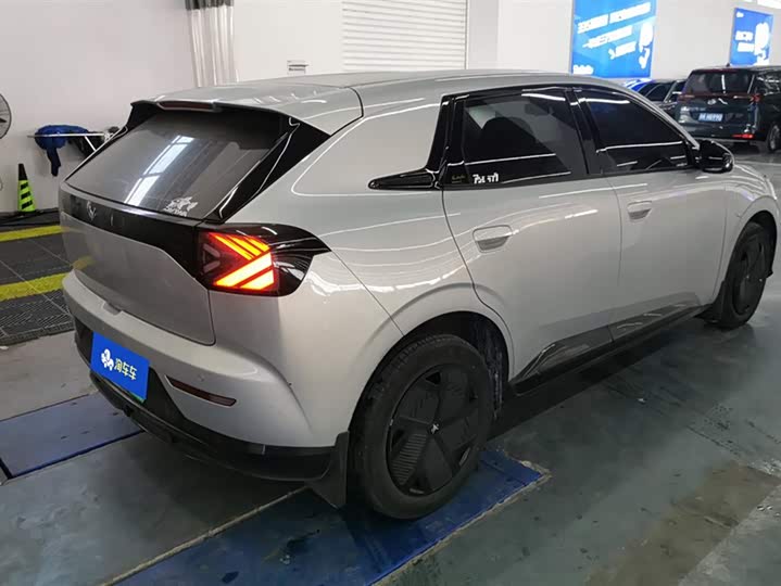 BAIC Arcfox T1 2025 2025款 425 PRO