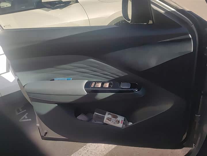 BAIC Arcfox T1 2025 2025款 425 PRO