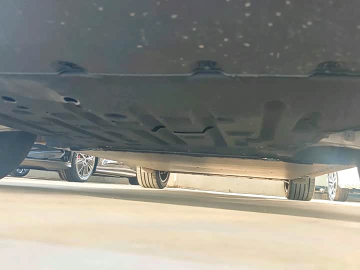 BYD Tang L 2025 2025款 EV 670KM激光雷达尊享型