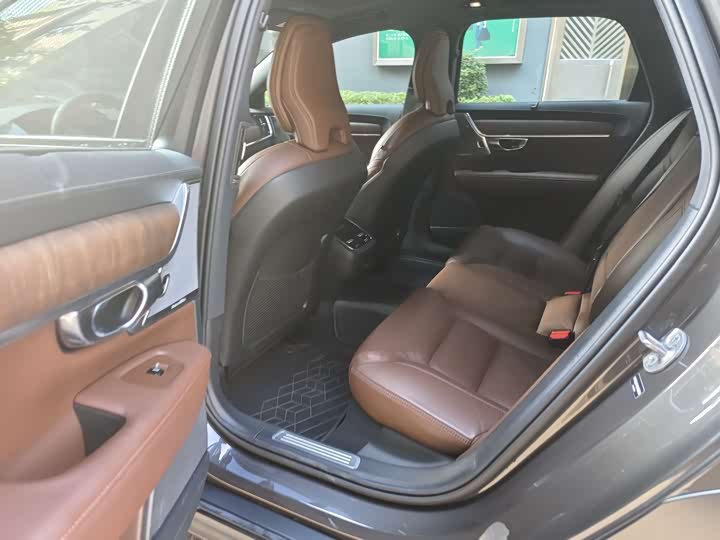 Volvo V90 2024 2024款 Cross Country B5 AWD 智尊版