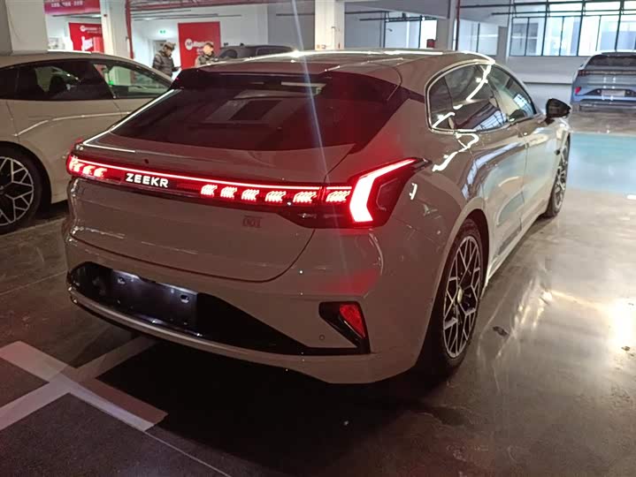 Zeekr 001 2025 2025款 YOU版 100kWh 四驱