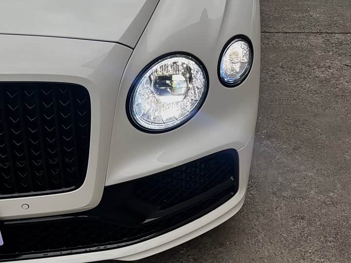 Bentley Flying Spur 2023 2023款 4.0T V8 S