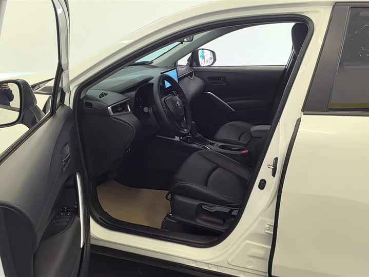 Toyota Corolla Cross 2024 2024款 2.0L 先锋版