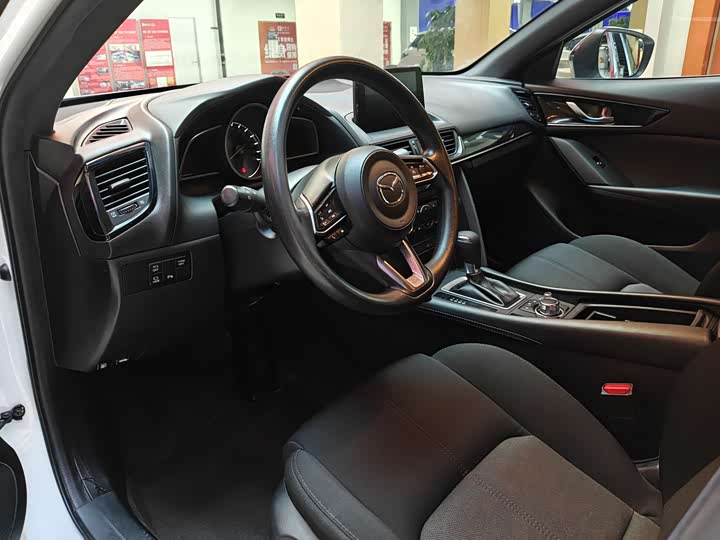 Mazda CX-4 2021 2021款 2.0L 自动两驱蓝天活力版