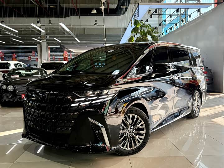 2025 Toyota Alphard