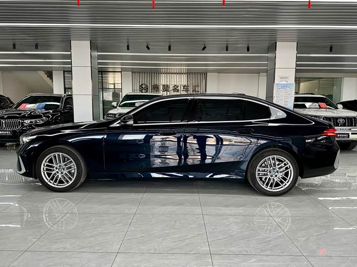 BMW 5 Series 2024 2024款 525Li 豪华套装