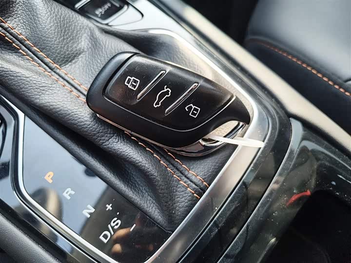 Roewe RX3 2021 2021款 PRO 1.6L CVT旗舰型