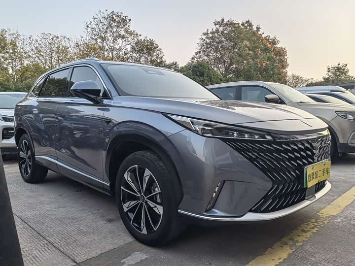 Roewe RX5 Hybrid 2023 2023款 eRX5 超混尊荣版