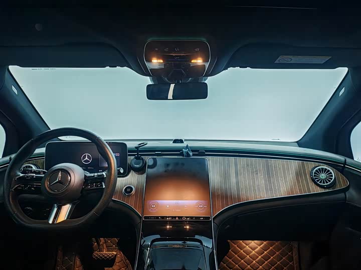 Mercedes-Benz EQE SUV 2023 2023款 350 4MATIC 先锋版