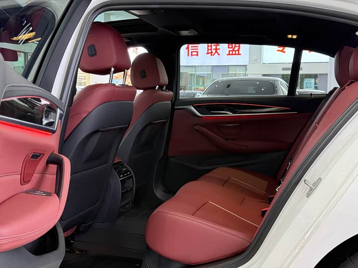 BMW 5 Series Hybrid 2022 2022款 535Le M运动套装