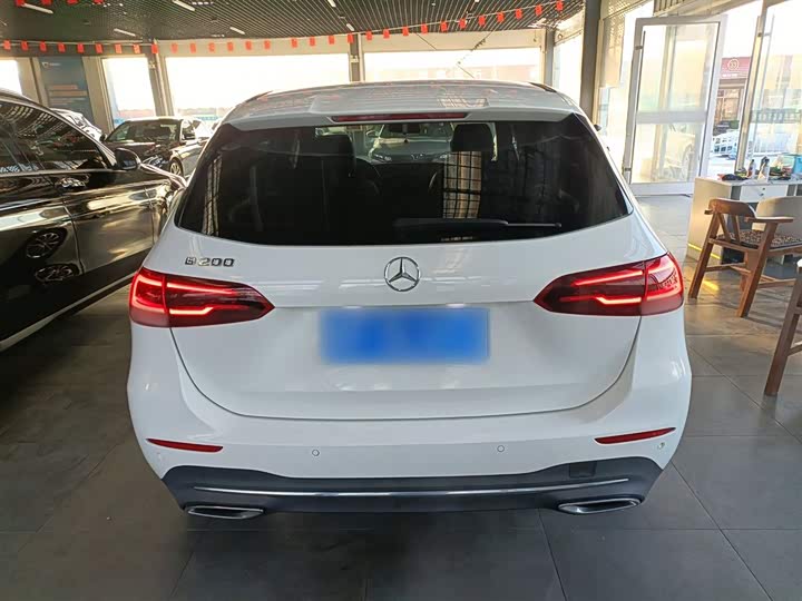 Mercedes-Benz B-Class 2021 2021款 B 200 时尚型