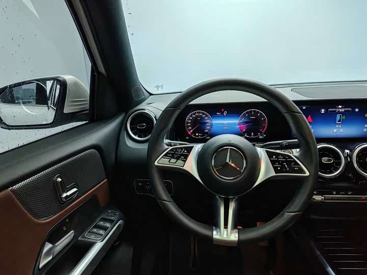 Mercedes-Benz GLB-Class 2025 2025款 GLB 200 动感型