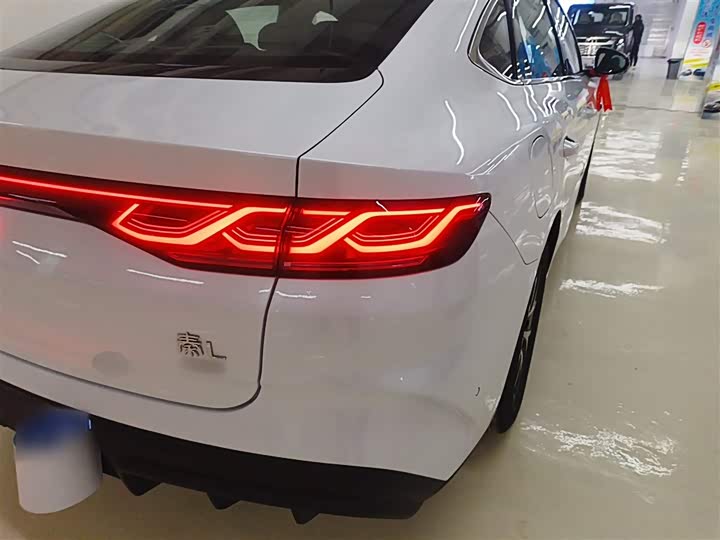 BYD Qin L 2025 2025款 DM-i 智驾版 120KM领先型