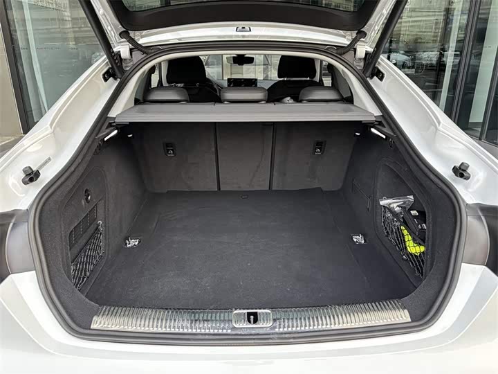 Audi A5 2024 2024款 Sportback 40 TFSI 时尚动感型