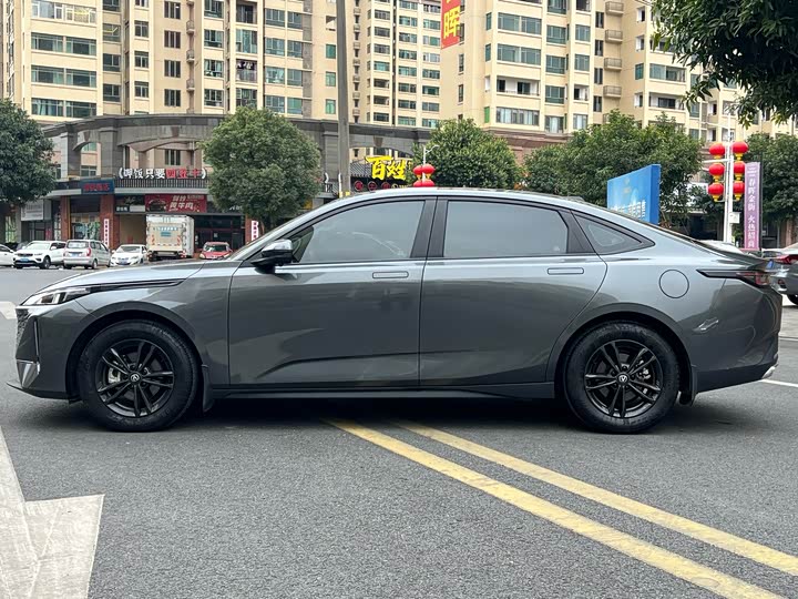 Changan Yida 2023 2023款 蓝鲸NE 1.5T GDI DCT尊享型