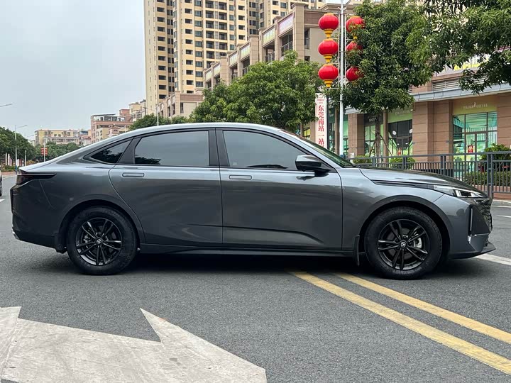 Changan Yida 2023 2023款 蓝鲸NE 1.5T GDI DCT尊享型