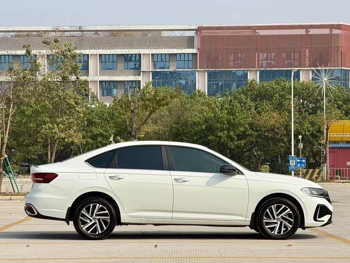 Volkswagen Lavida 2024 2024款 300TSI DSG星空满逸版