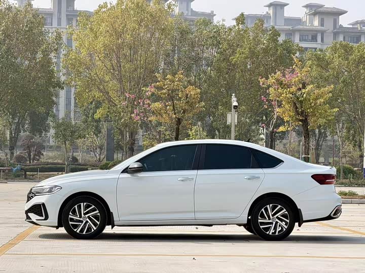 Volkswagen Lavida 2024 2024款 300TSI DSG星空满逸版