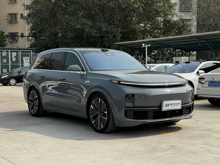 LiXiang L8 2025 2025款 Pro 智能焕新版